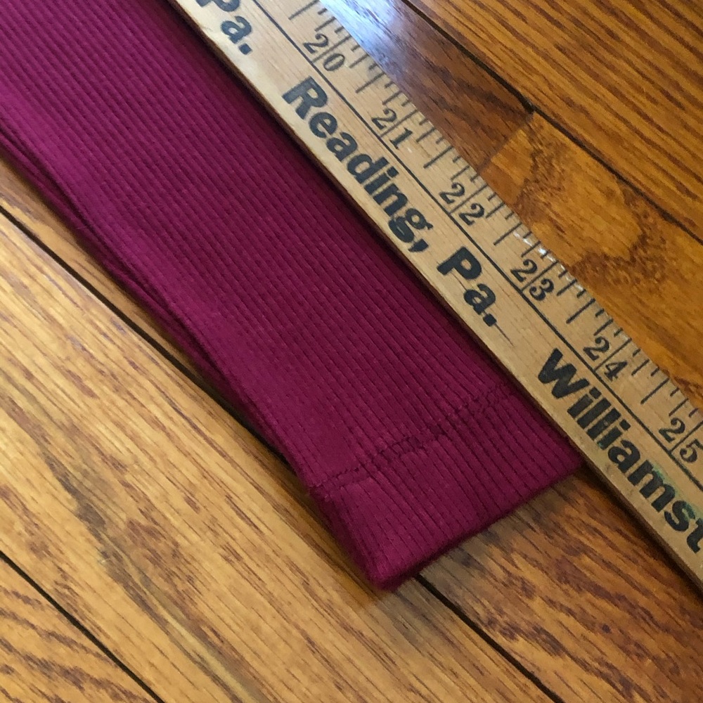 Express Ribbed Long Sleeve Top - Picture 4 of 6